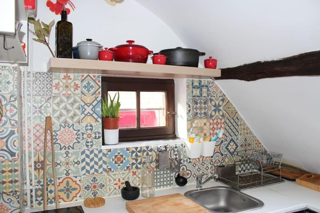 Charmant Appartement Vieux Тур Екстериор снимка