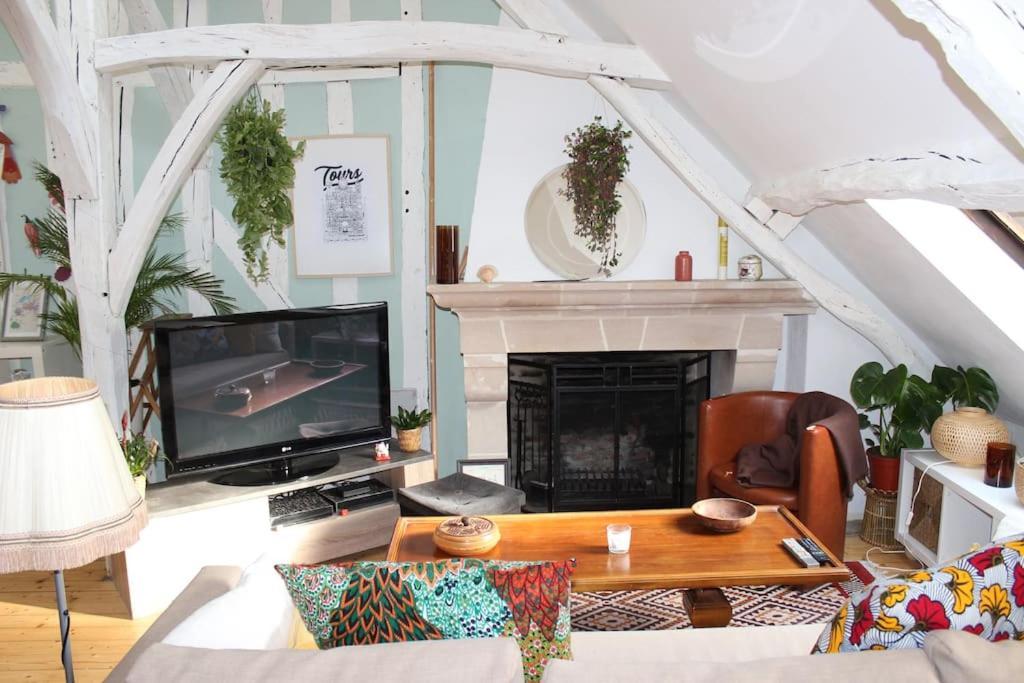 Charmant Appartement Vieux Тур Екстериор снимка