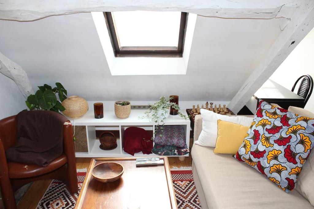 Charmant Appartement Vieux Тур Екстериор снимка