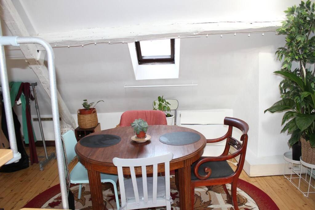 Charmant Appartement Vieux Тур Екстериор снимка